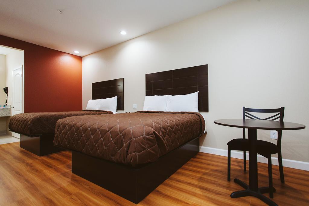Hotel Palace 290 & Jones Rd 2*